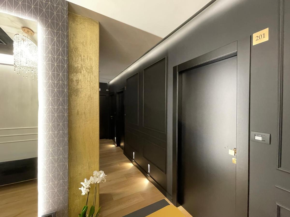 Plebiscito Boutique Rooms Неаполь Экстерьер фото