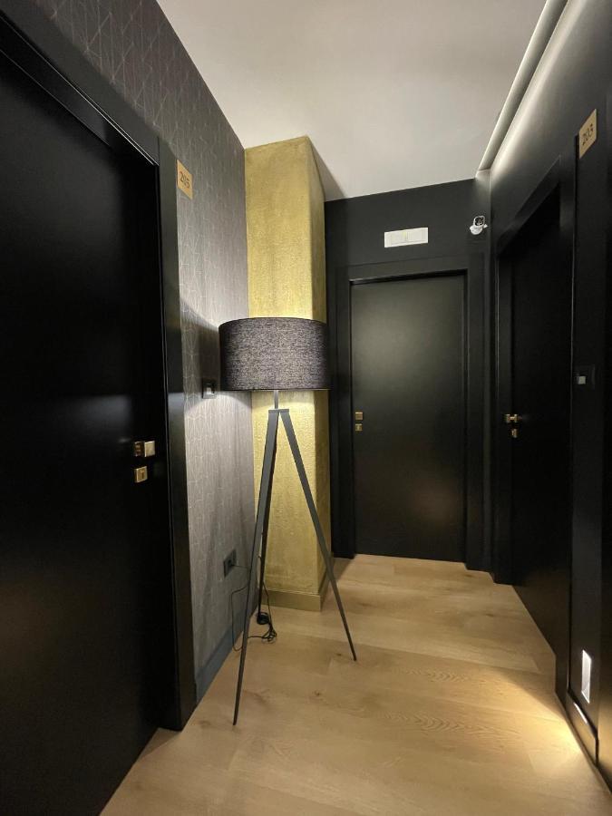 Plebiscito Boutique Rooms Неаполь Экстерьер фото